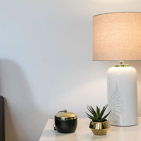 Castellana Suites Мадрид Екстериор снимка