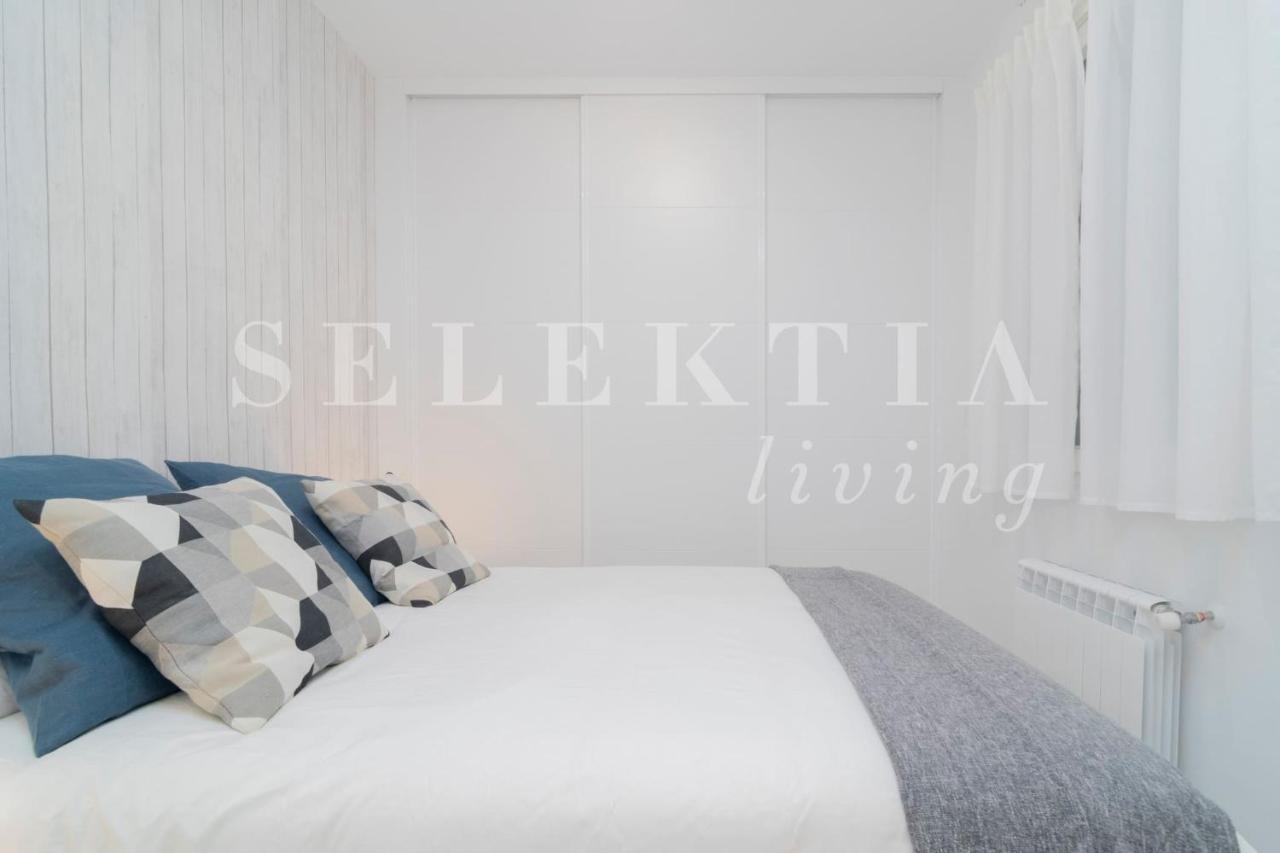 Castellana Suites Мадрид Екстериор снимка
