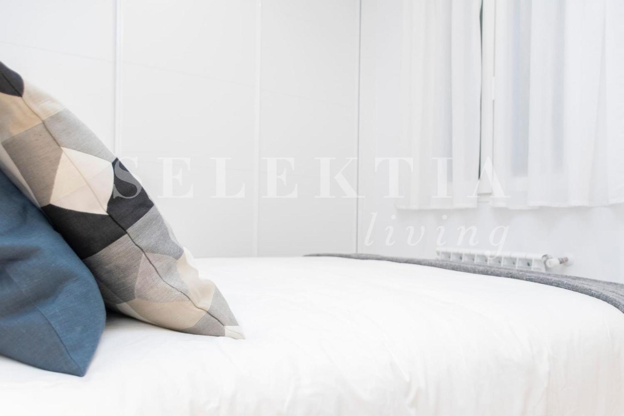 Castellana Suites Мадрид Екстериор снимка