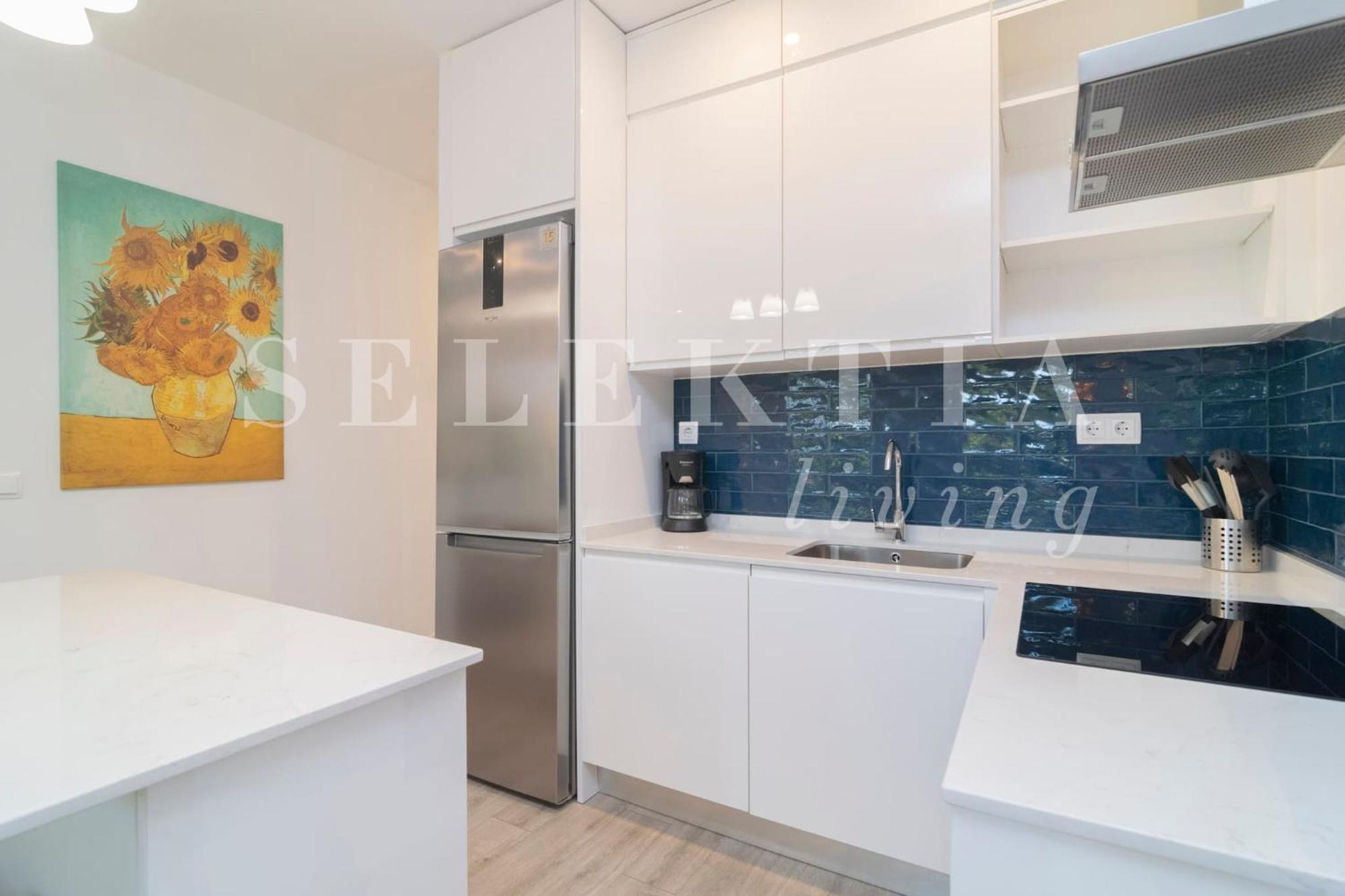 Castellana Suites Мадрид Екстериор снимка