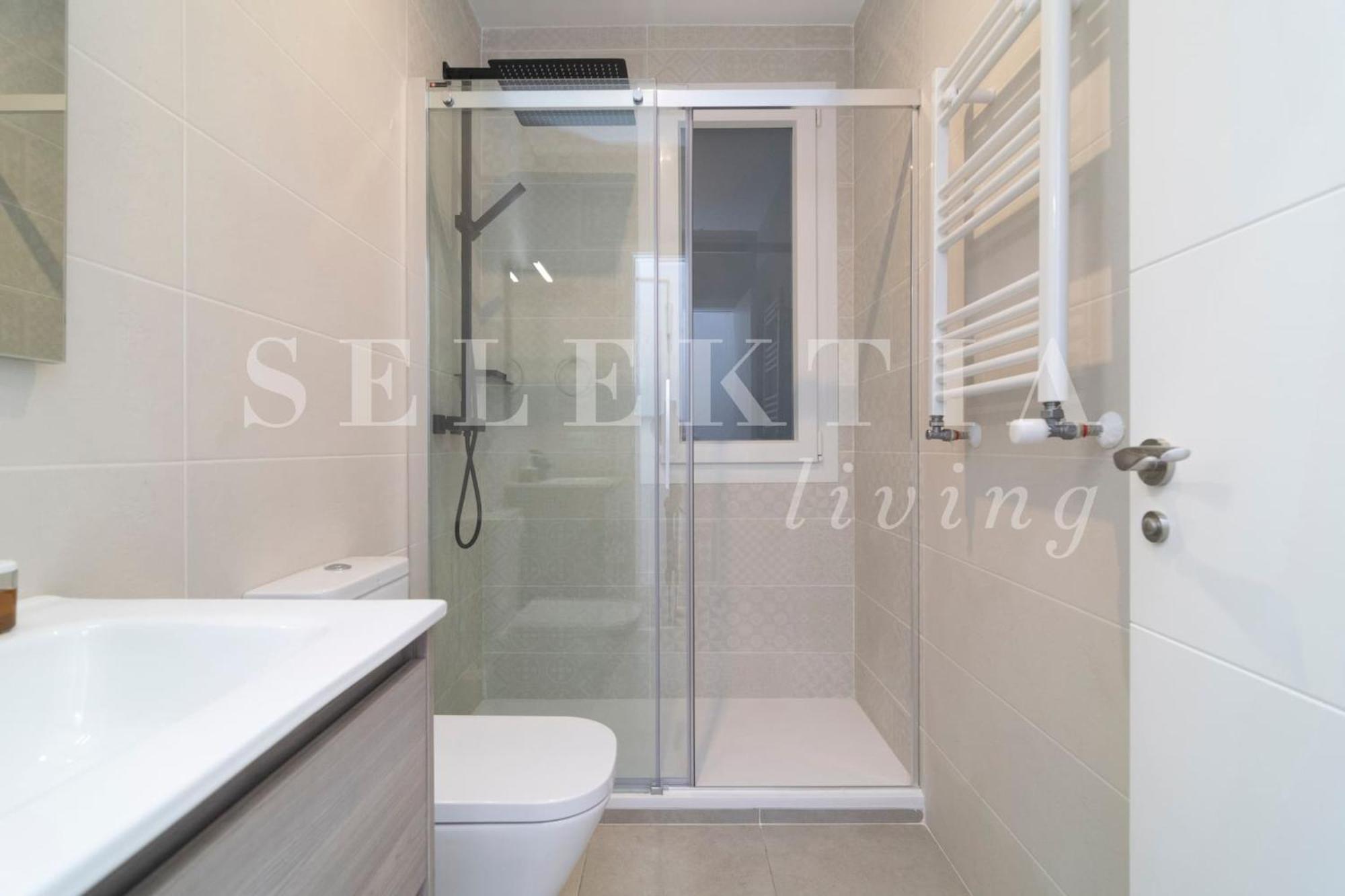 Castellana Suites Мадрид Екстериор снимка