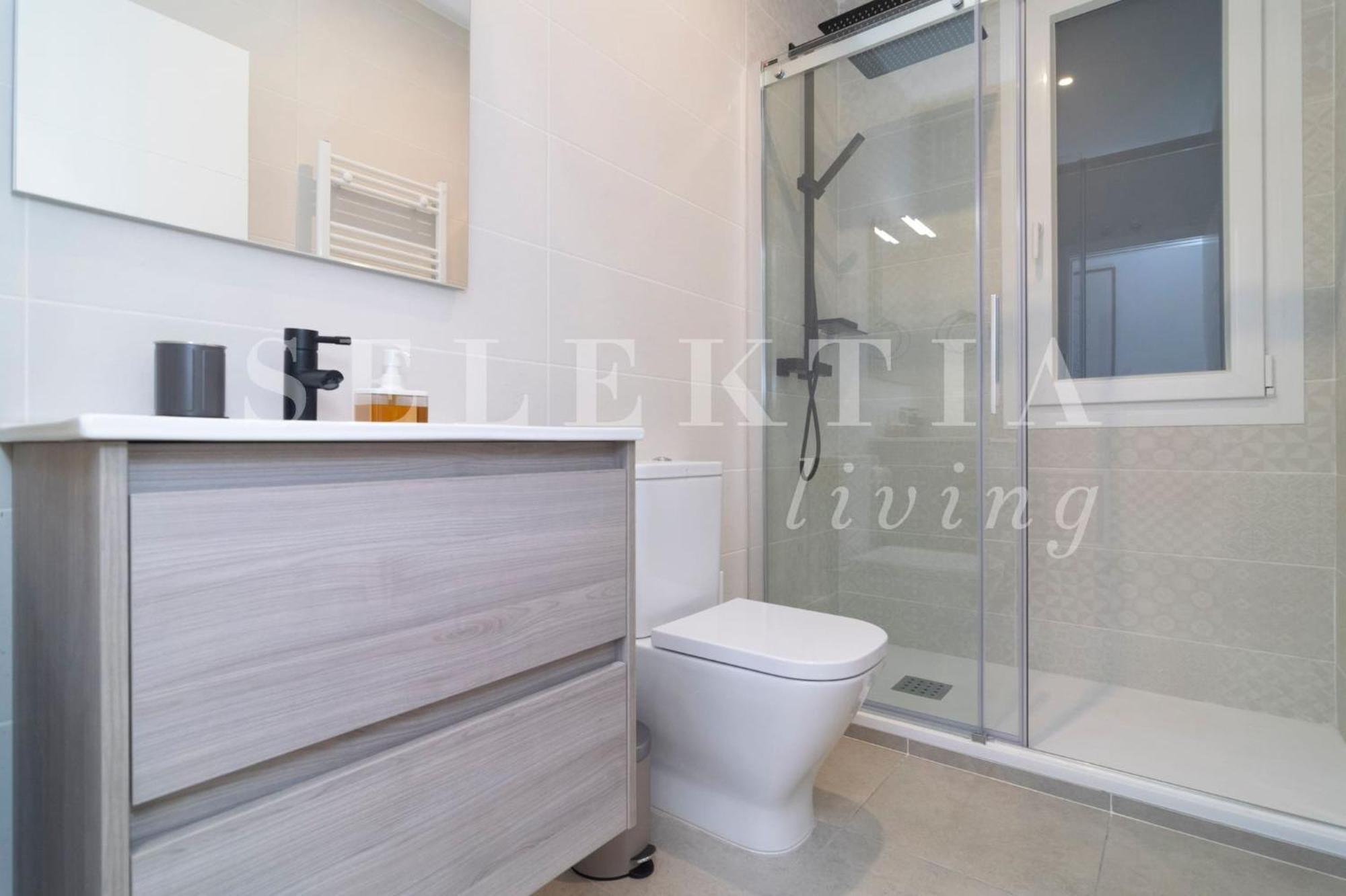 Castellana Suites Мадрид Екстериор снимка