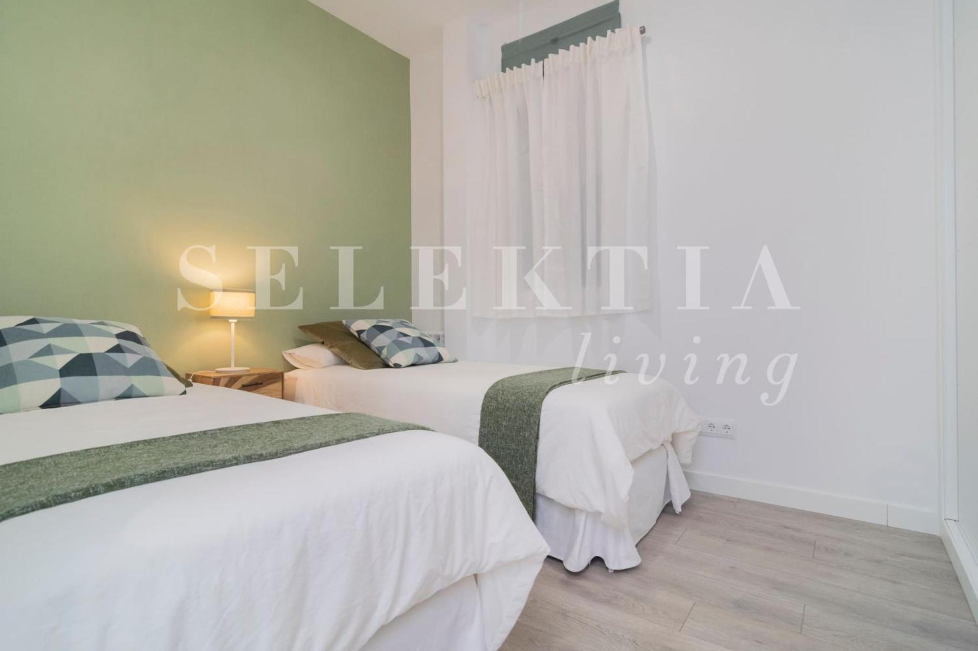 Castellana Suites Мадрид Екстериор снимка