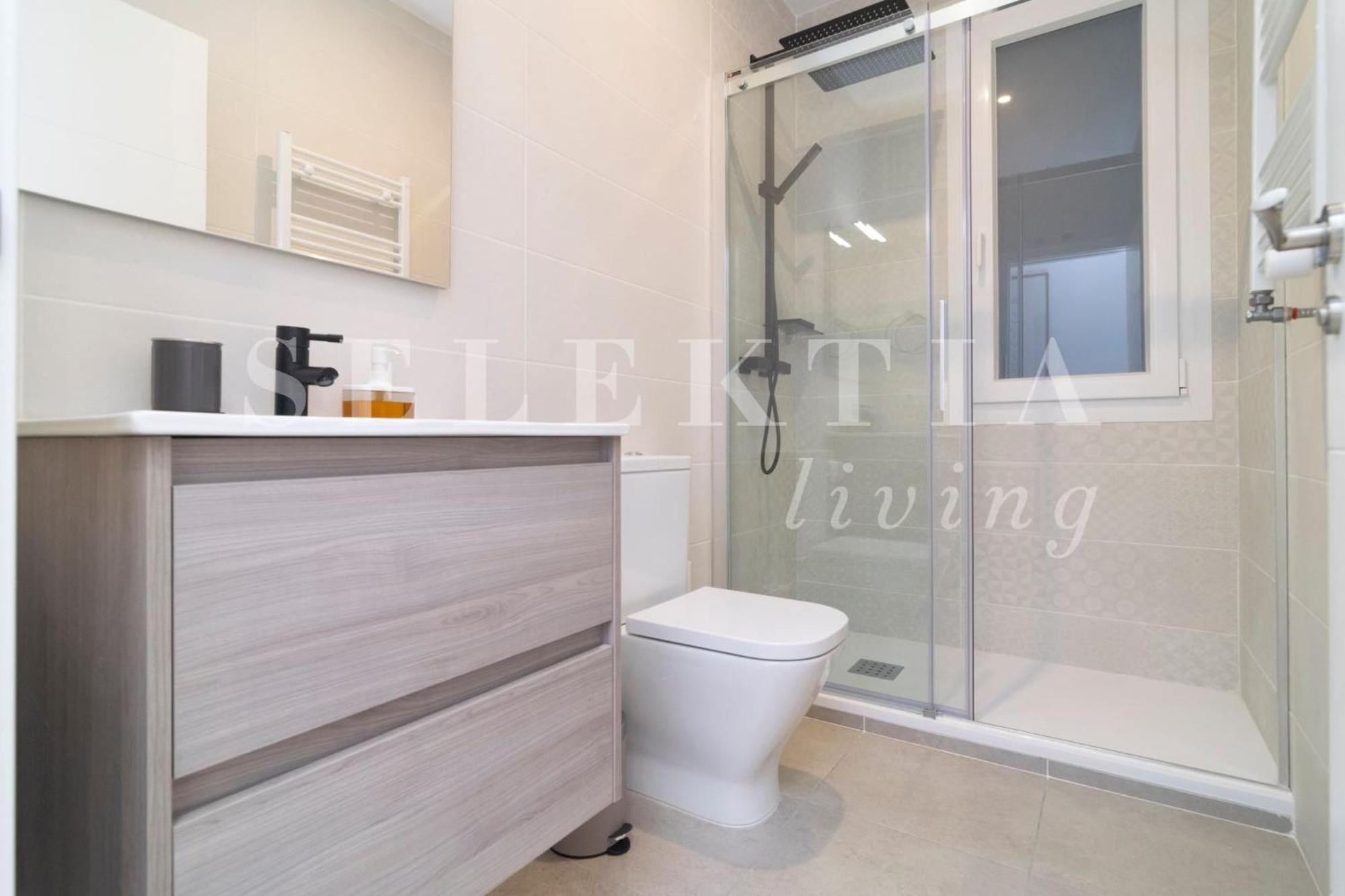 Castellana Suites Мадрид Екстериор снимка
