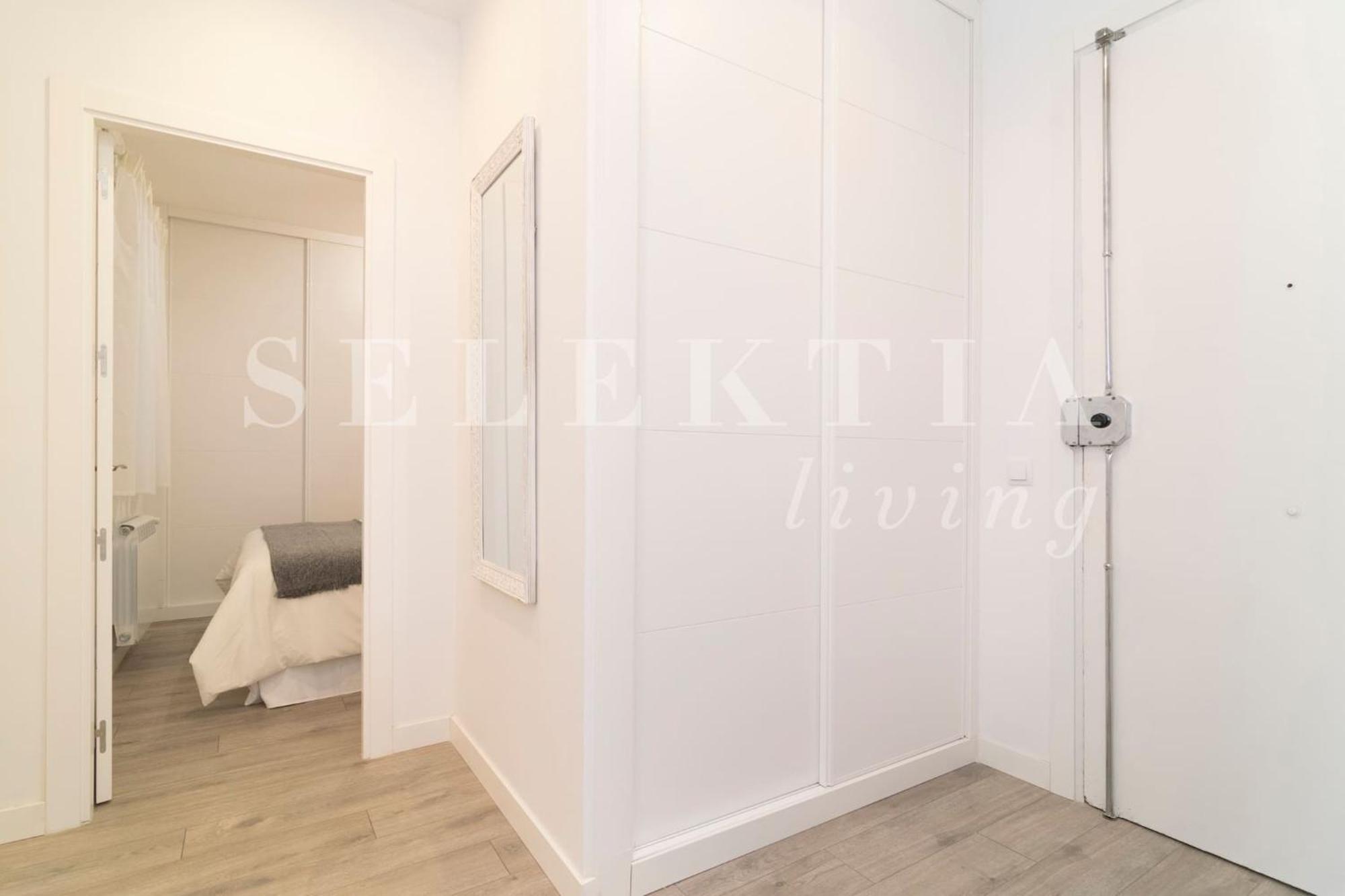 Castellana Suites Мадрид Екстериор снимка